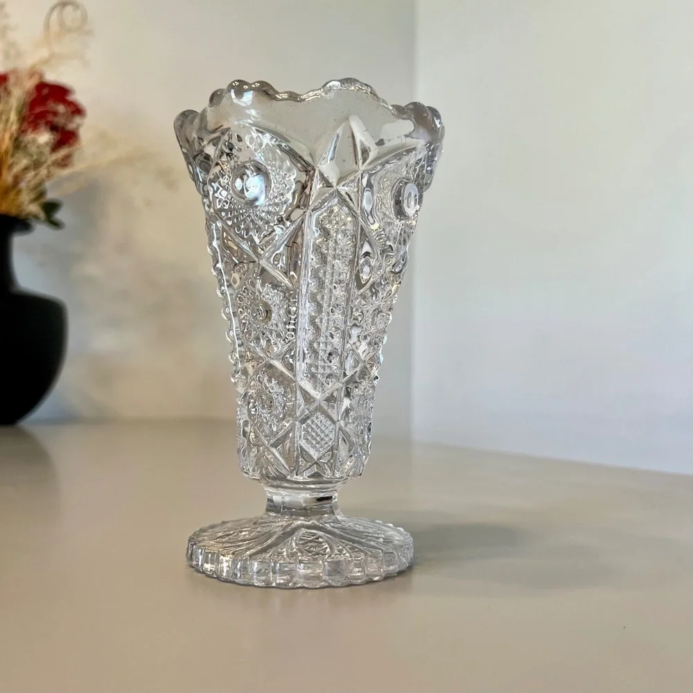 Imperial Glass Arthur Lorch 536 Hobstart & Button Pattern Vase 1980s